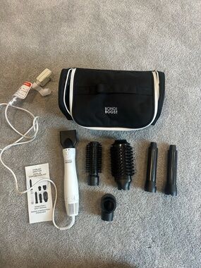 Bondi Boost Black & White 5-in-1 Hot Air Styler with Travel Case